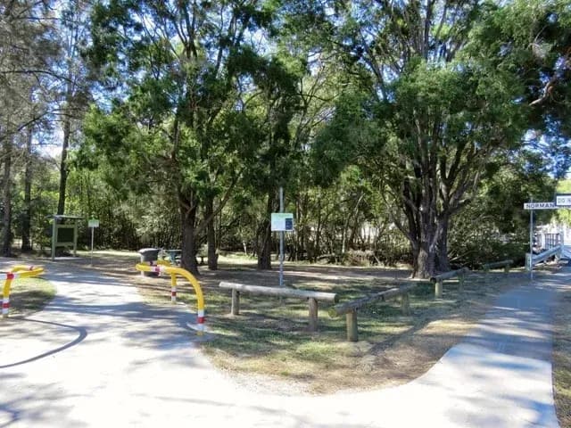Deshon Street Park