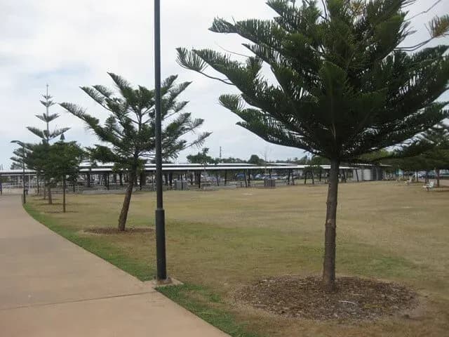 Bayside Park (Narlung)