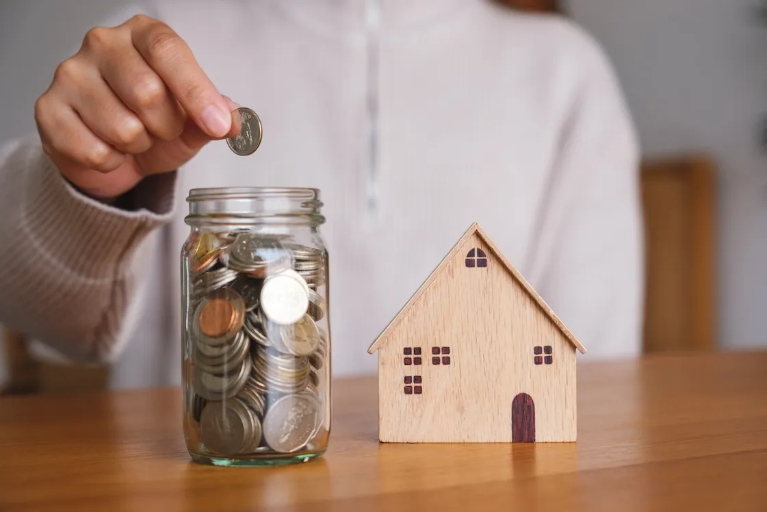 A larger deposit can give more strength to your offer, and even going so far as to attach a cheque can send a strong message to the seller.