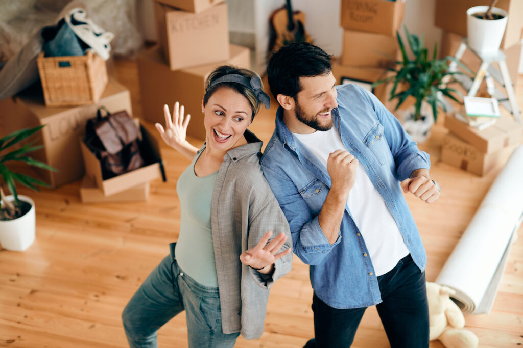homebuyers moving into the home