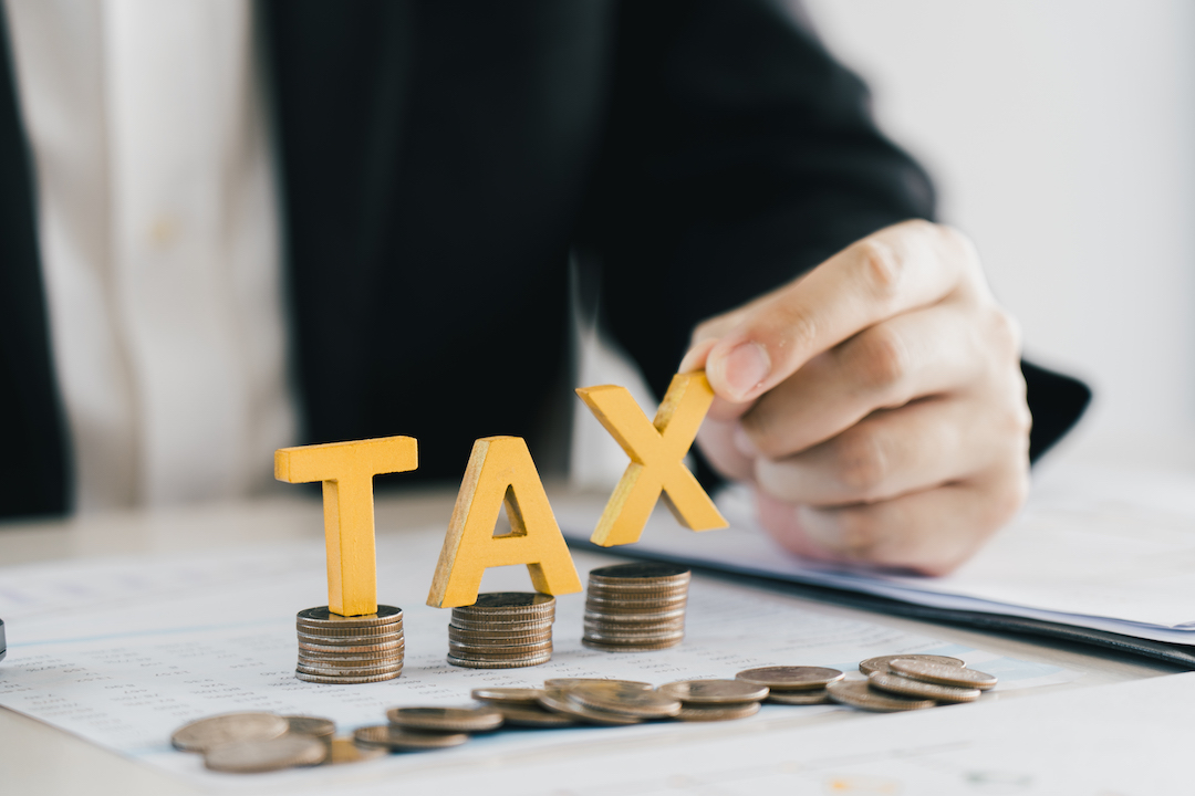 Are refinance fees tax deductible